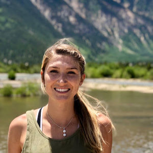 Meet your Posher, Ariana